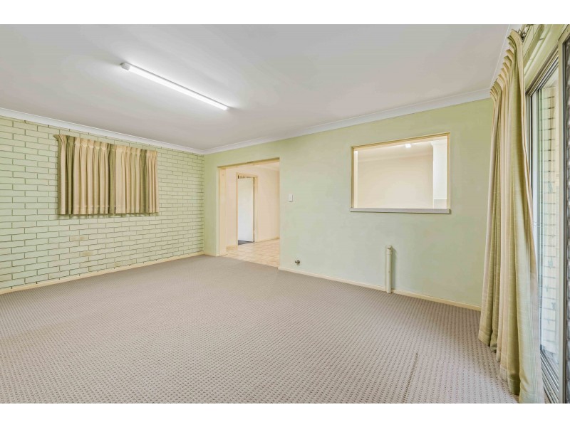 4 Topeka Place, Wanneroo WA 6065