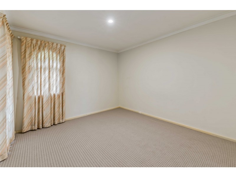 4 Topeka Place, Wanneroo WA 6065