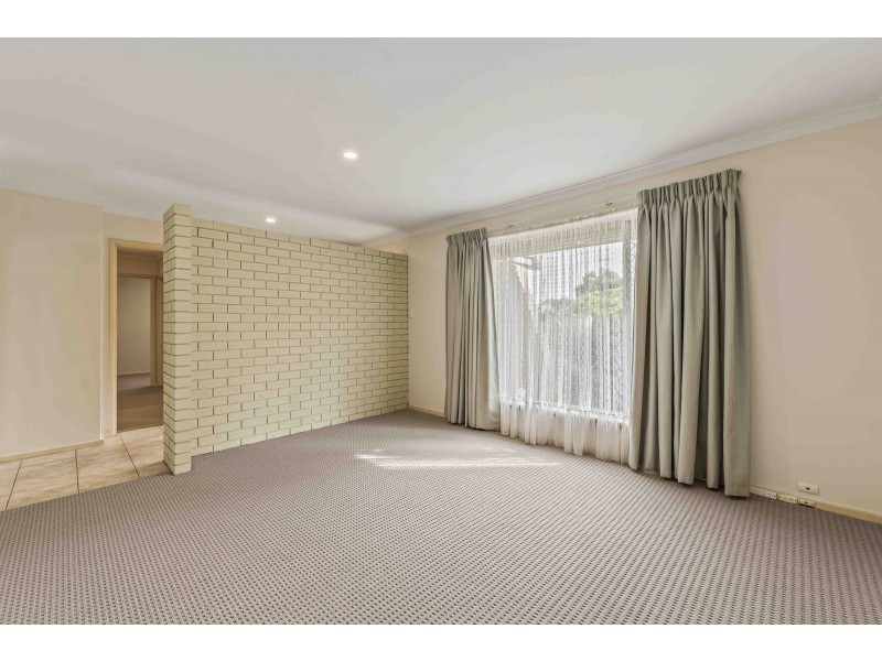 4 Topeka Place, Wanneroo WA 6065