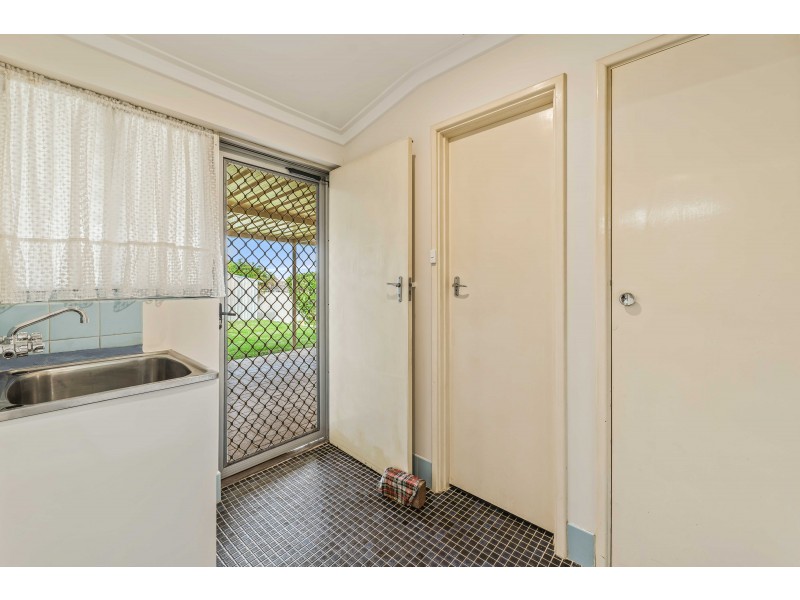 4 Topeka Place, Wanneroo WA 6065