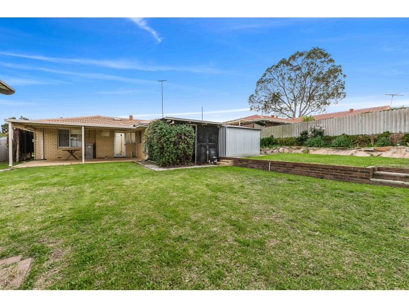 4 Topeka Place, Wanneroo WA 6065