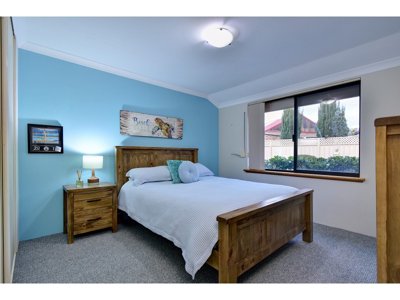 19 Minjah Circuit, Carramar WA 6031