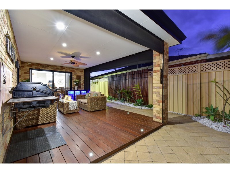 19 Minjah Circuit, Carramar WA 6031