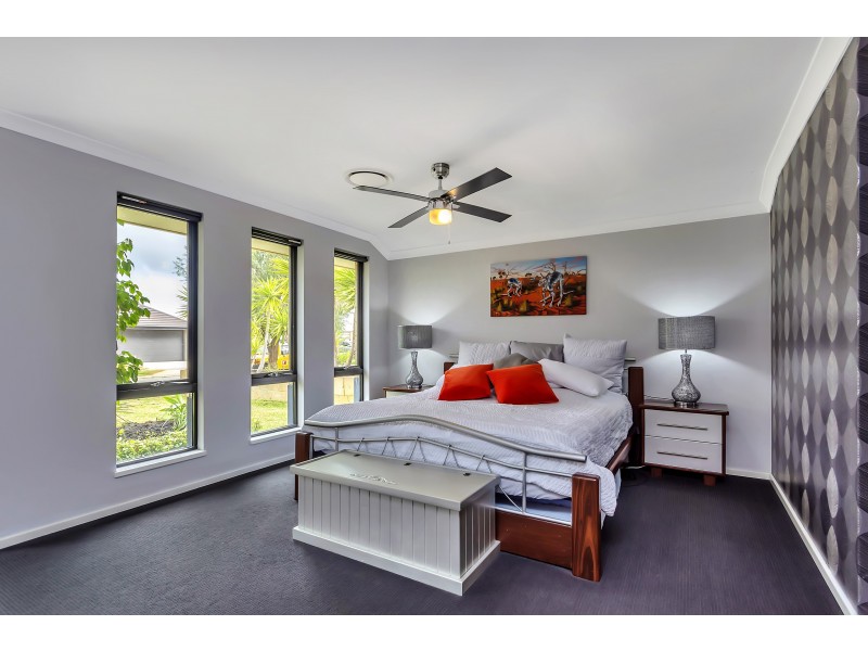 12 Newbridge Green, Butler WA 6036