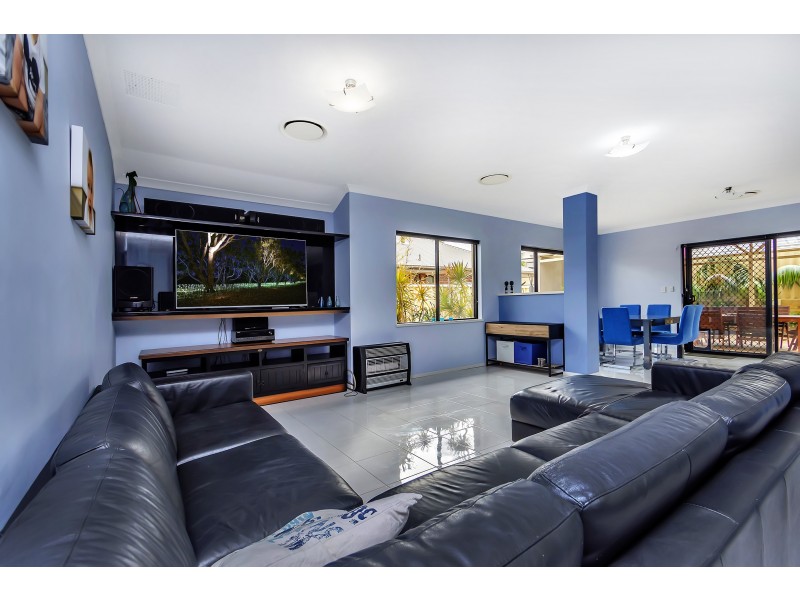 12 Newbridge Green, Butler WA 6036