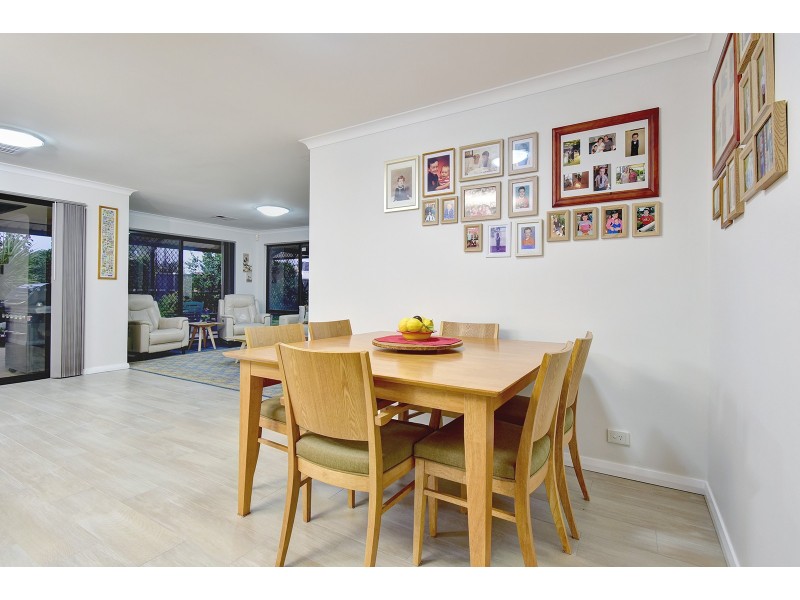 51 Celadon Loop, Banksia Grove WA 6031