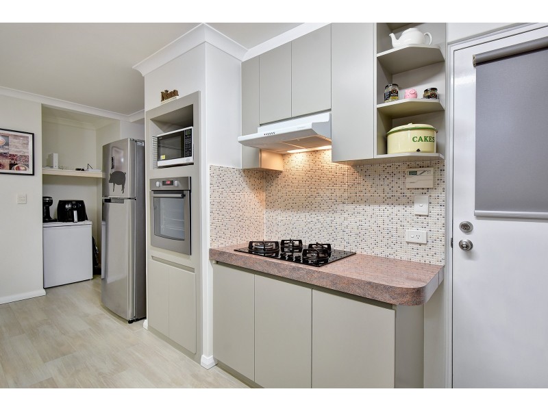 51 Celadon Loop, Banksia Grove WA 6031