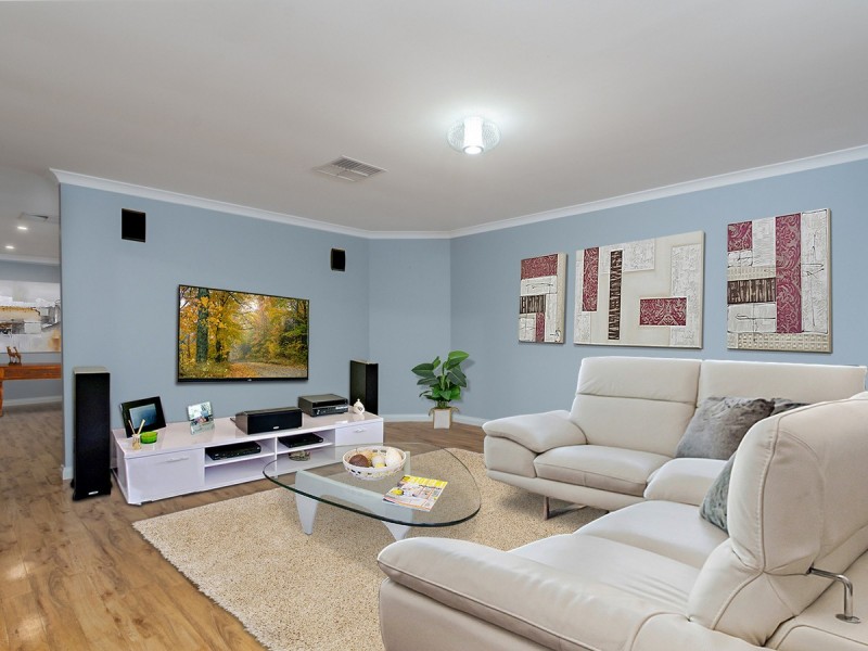 30 Nambi Parkway, Banksia Grove WA 6031