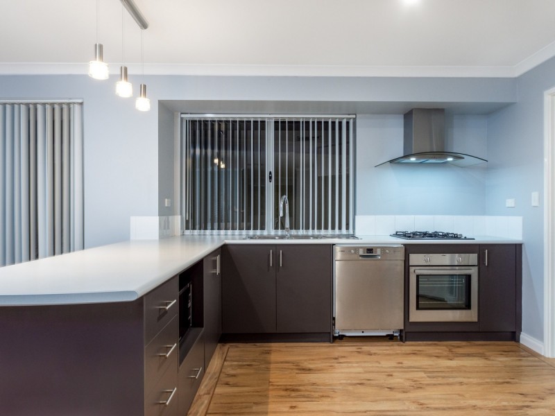 30 Nambi Parkway, Banksia Grove WA 6031