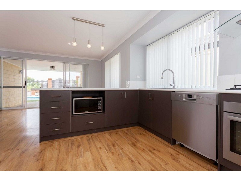 30 Nambi Parkway, Banksia Grove WA 6031