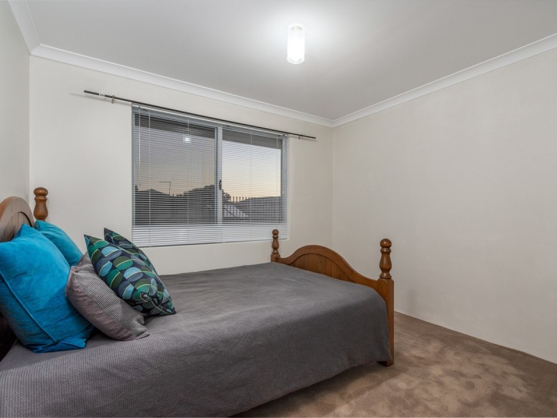 30 Nambi Parkway, Banksia Grove WA 6031