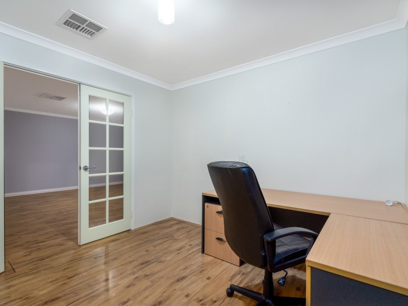 30 Nambi Parkway, Banksia Grove WA 6031