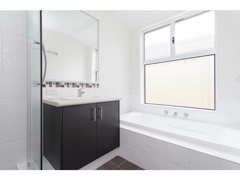 30 Nambi Parkway, Banksia Grove WA 6031