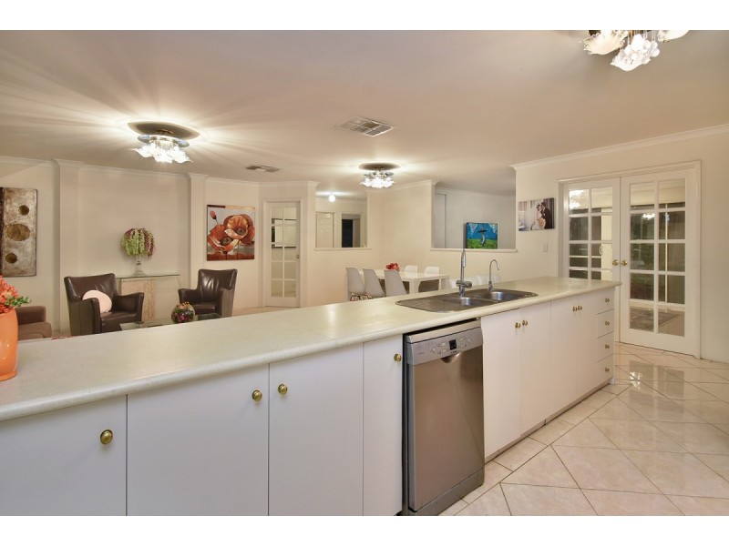 21 Millendon Street, Carramar WA 6031