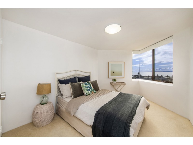 22/6A Valley Road, Halls Head WA 6210