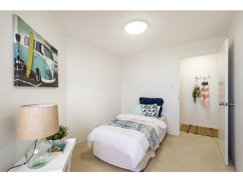 22/6A Valley Road, Halls Head WA 6210