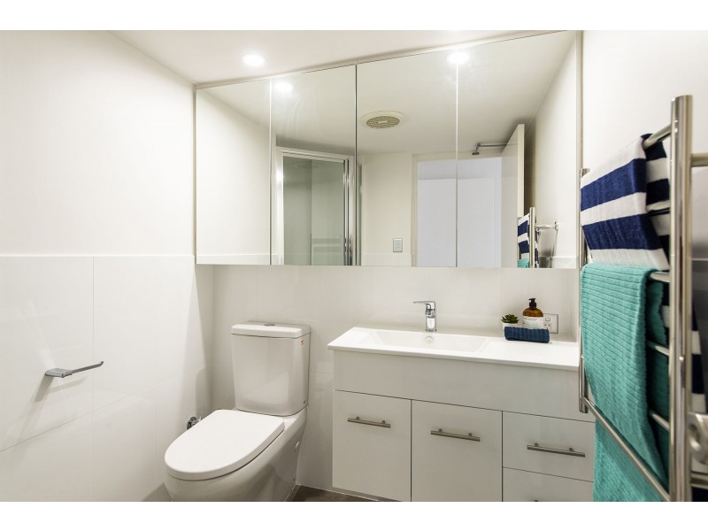 22/6A Valley Road, Halls Head WA 6210