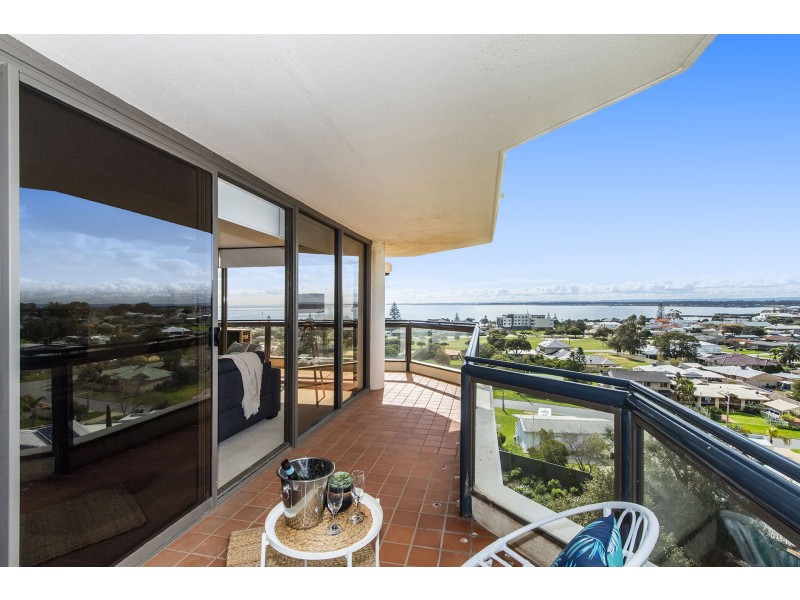 22/6A Valley Road, Halls Head WA 6210
