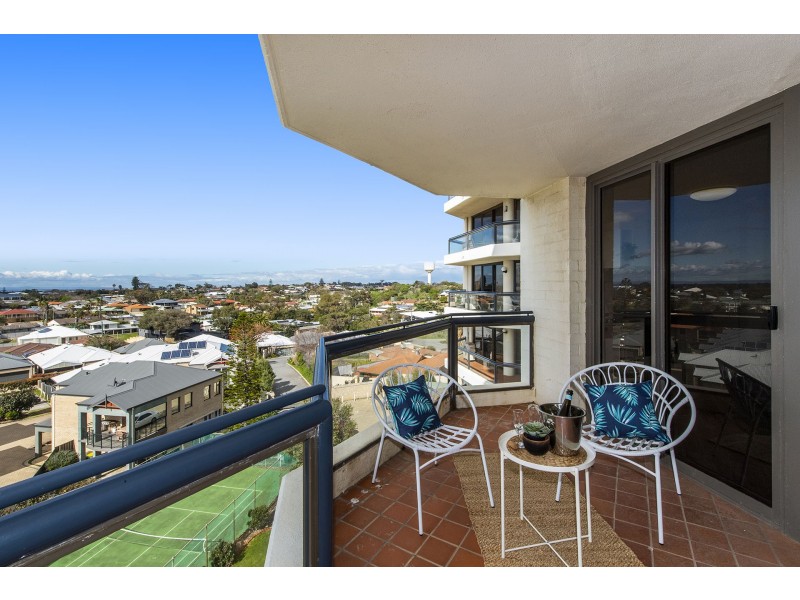 22/6A Valley Road, Halls Head WA 6210