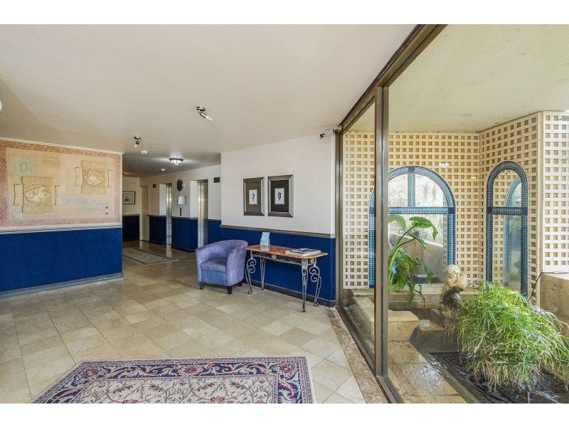 22/6A Valley Road, Halls Head WA 6210