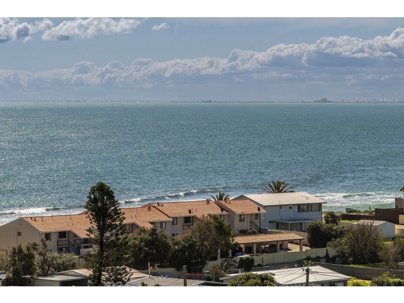 22/6A Valley Road, Halls Head WA 6210