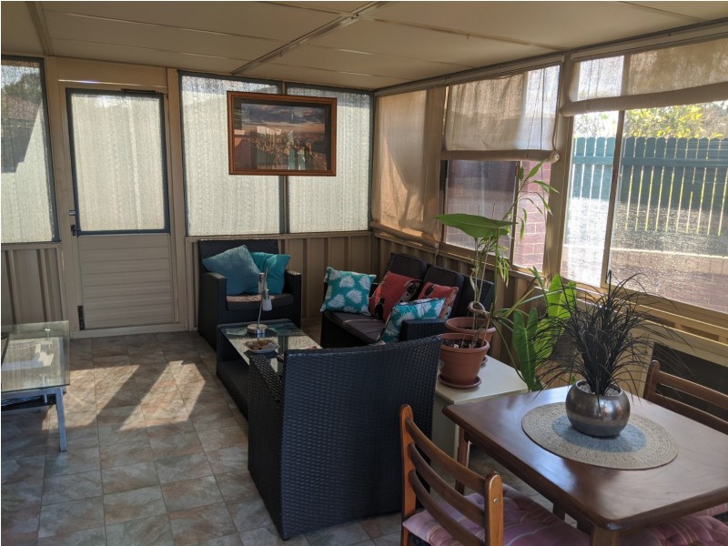 2/4 Mills Street, Bentley WA 6102