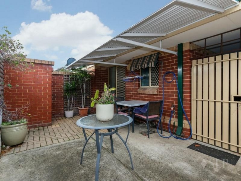 2/4 Mills Street, Bentley WA 6102