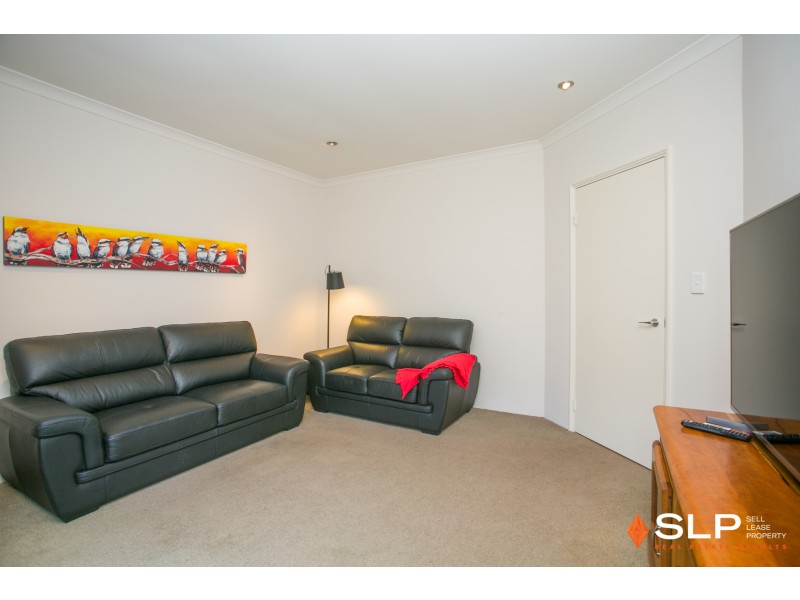 11 Fullston Way, Beaconsfield WA 6162