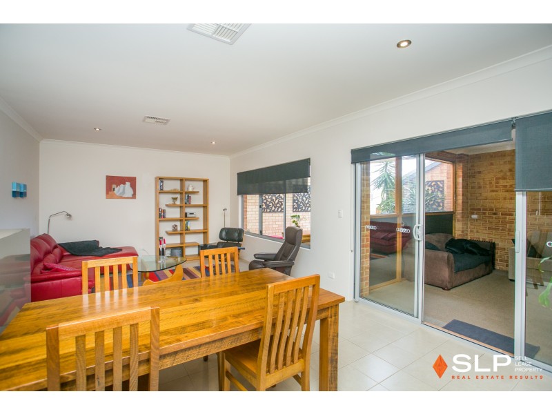 11 Fullston Way, Beaconsfield WA 6162