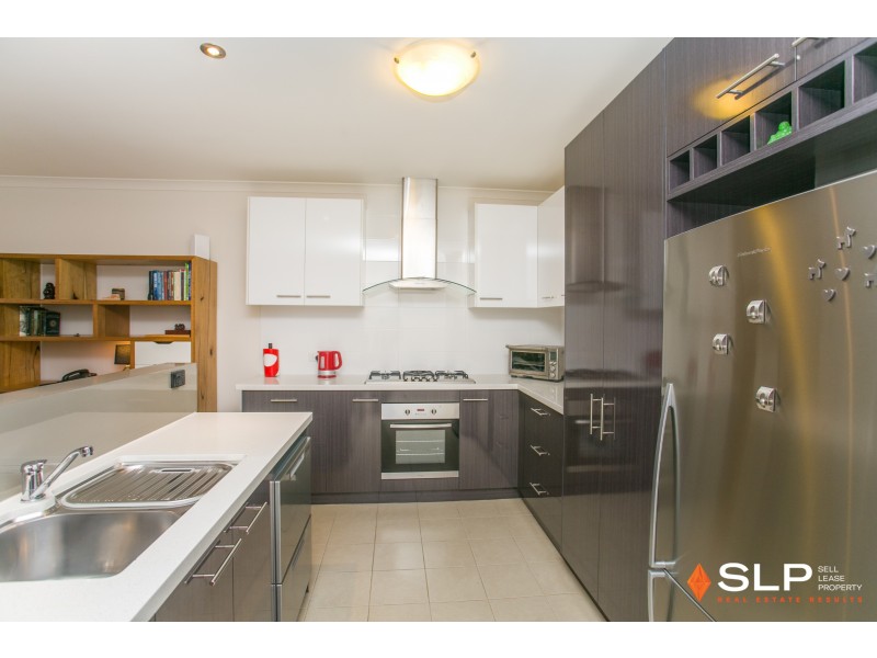 11 Fullston Way, Beaconsfield WA 6162