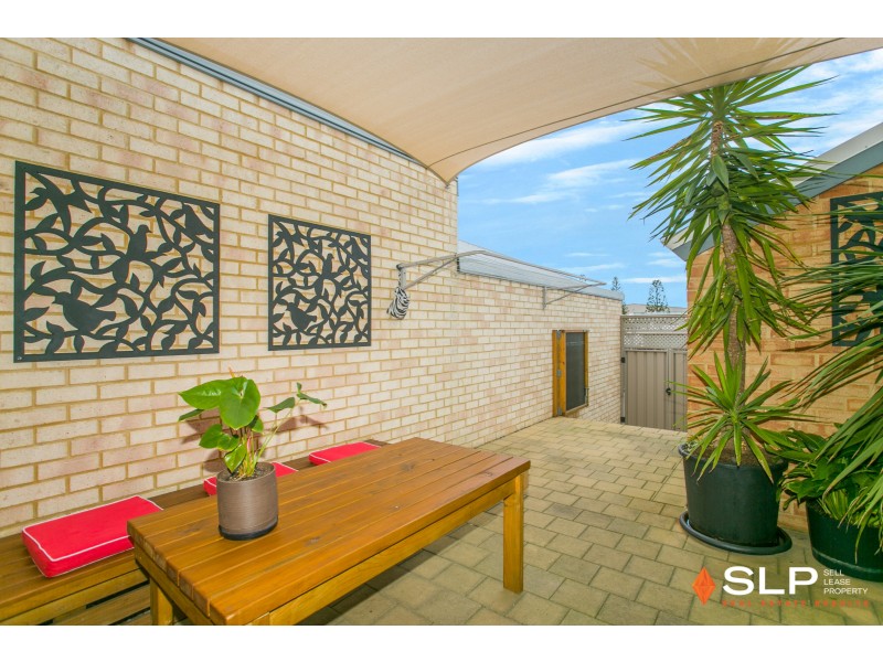 11 Fullston Way, Beaconsfield WA 6162