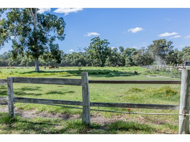 22 Clementi Road, Mandogalup WA 6167