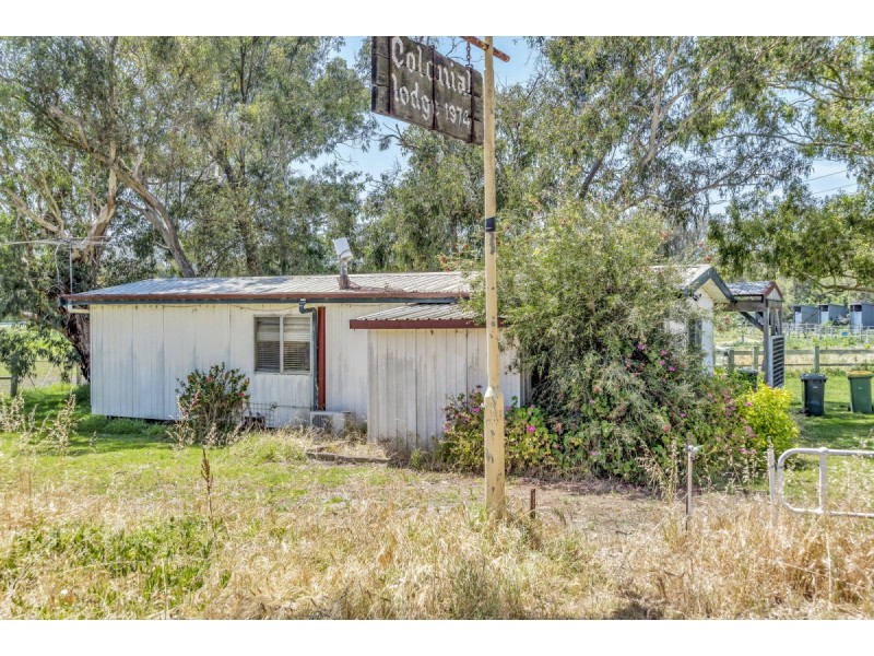 22 Clementi Road, Mandogalup WA 6167