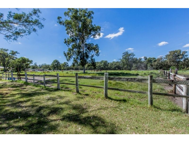 22 Clementi Road, Mandogalup WA 6167