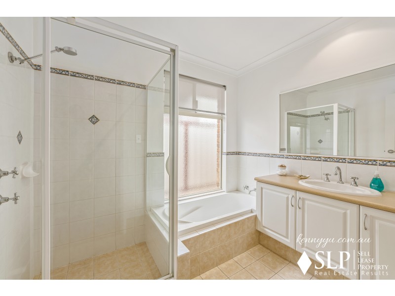 15 Zeus Avenue, Madeley WA 6065