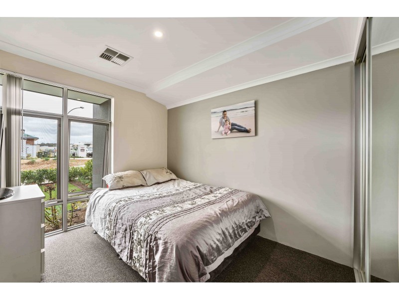 126 Vignerons Loop, Hocking WA 6065