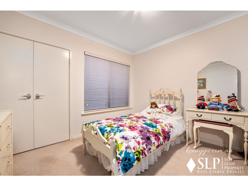 32 Martindale Avenue, Madeley WA 6065