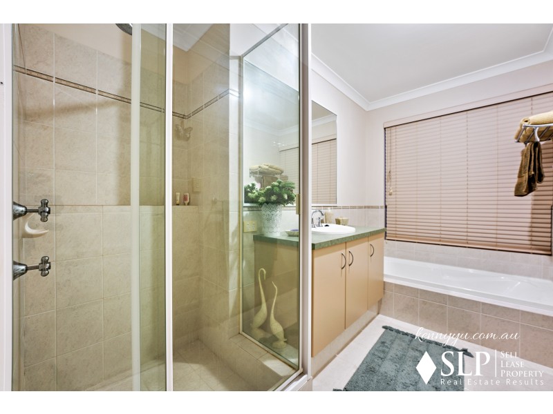 32 Martindale Avenue, Madeley WA 6065