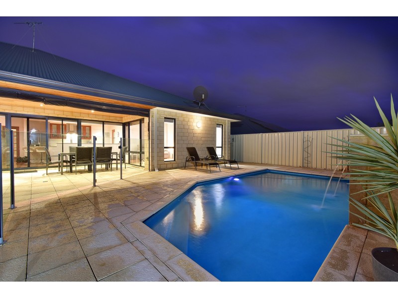 26 Eastman Turn, Tapping WA 6065