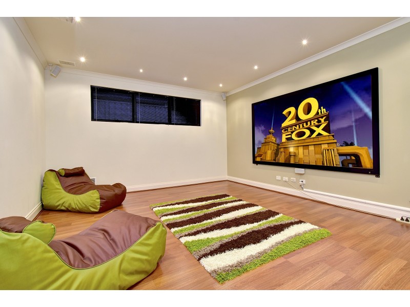 26 Eastman Turn, Tapping WA 6065