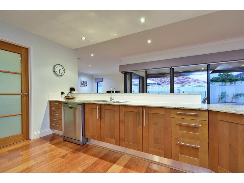 26 Eastman Turn, Tapping WA 6065