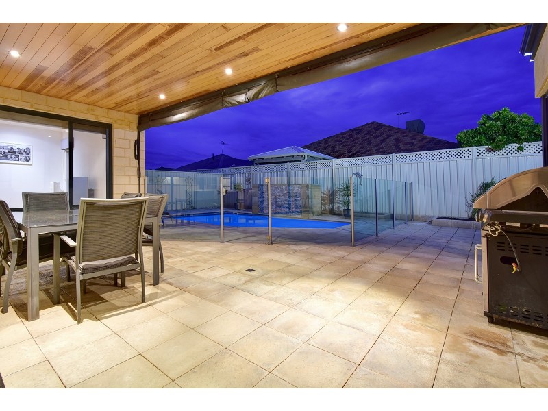 26 Eastman Turn, Tapping WA 6065