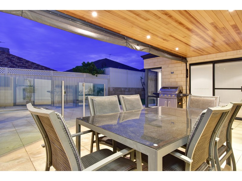 26 Eastman Turn, Tapping WA 6065