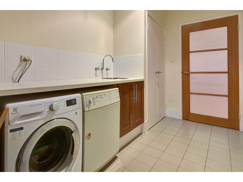 26 Eastman Turn, Tapping WA 6065