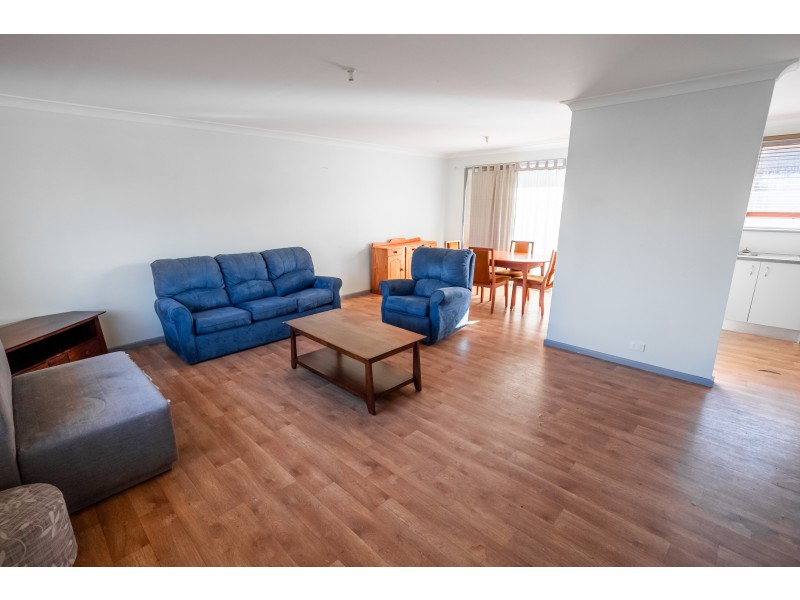 8 Douglas Street, Seabird WA 6042