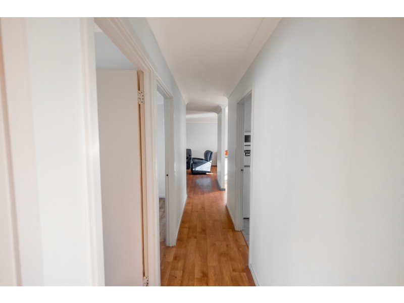 8 Douglas Street, Seabird WA 6042