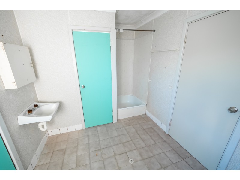 8 Douglas Street, Seabird WA 6042