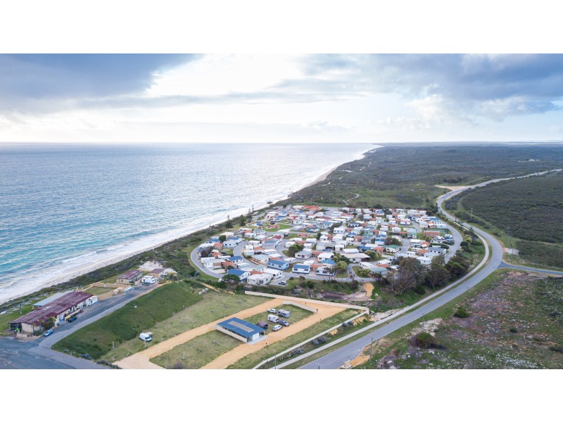 8 Douglas Street, Seabird WA 6042