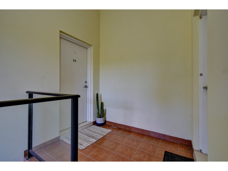 23/5 Eastleigh Loop, Currambine WA 6028