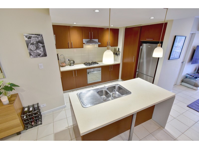 23/5 Eastleigh Loop, Currambine WA 6028